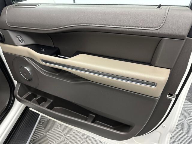 used 2021 Ford Expedition car, priced at $32,968