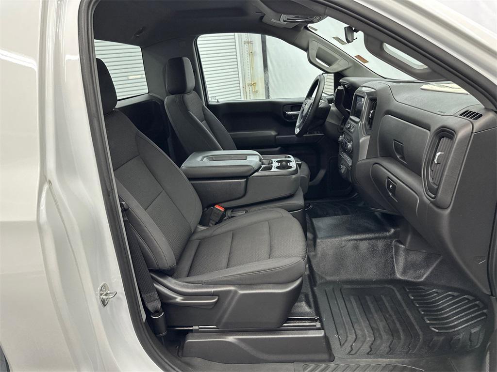 used 2024 Chevrolet Silverado 1500 car, priced at $28,991