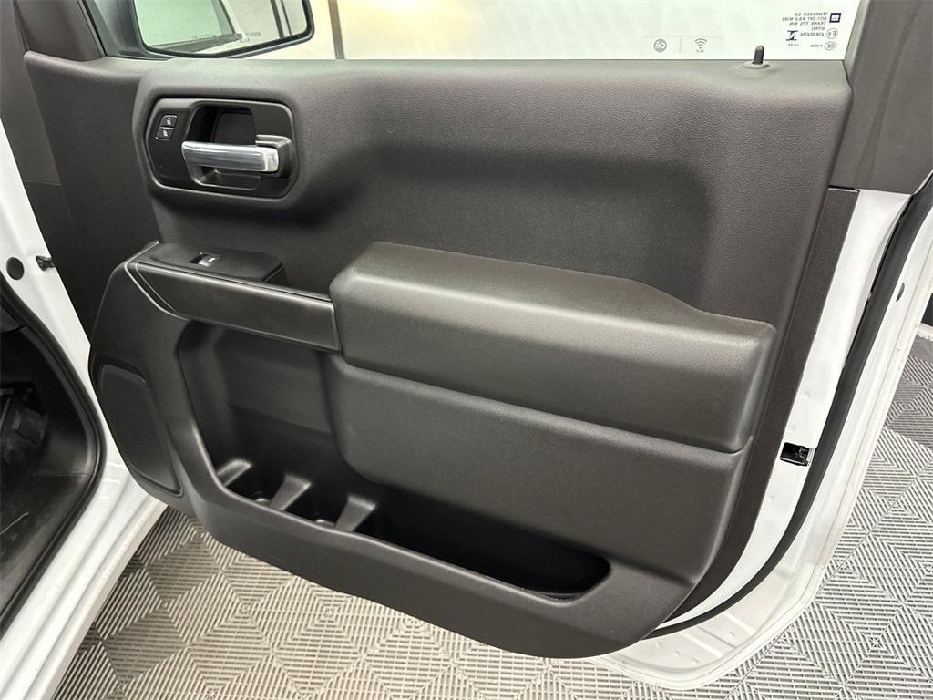 used 2024 Chevrolet Silverado 1500 car, priced at $28,991
