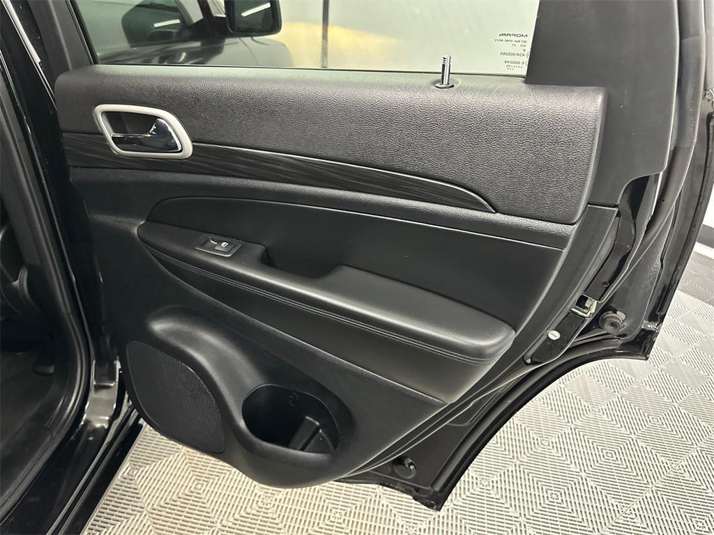 used 2022 Jeep Grand Cherokee car, priced at $25,997