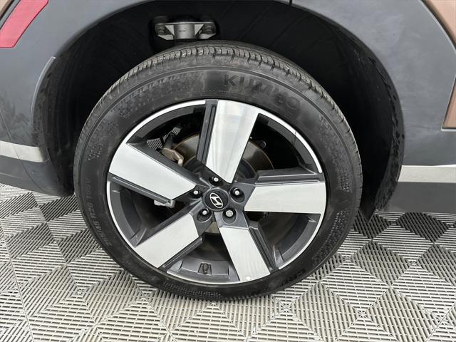 used 2024 Hyundai Santa Fe car, priced at $34,801
