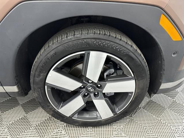 used 2024 Hyundai Santa Fe car, priced at $34,801