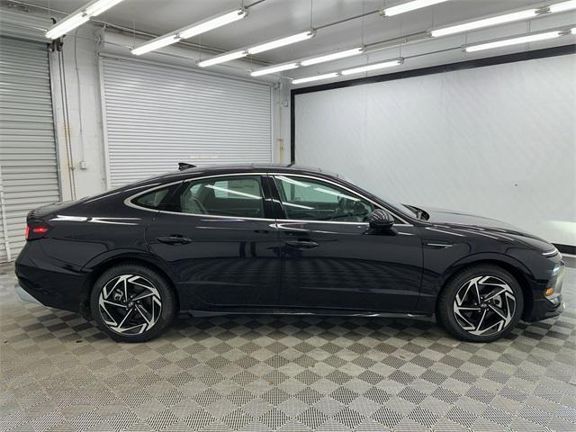 new 2024 Hyundai Sonata car, priced at $29,016