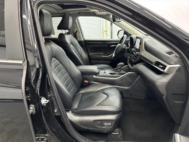 used 2023 Toyota Highlander car, priced at $35,515