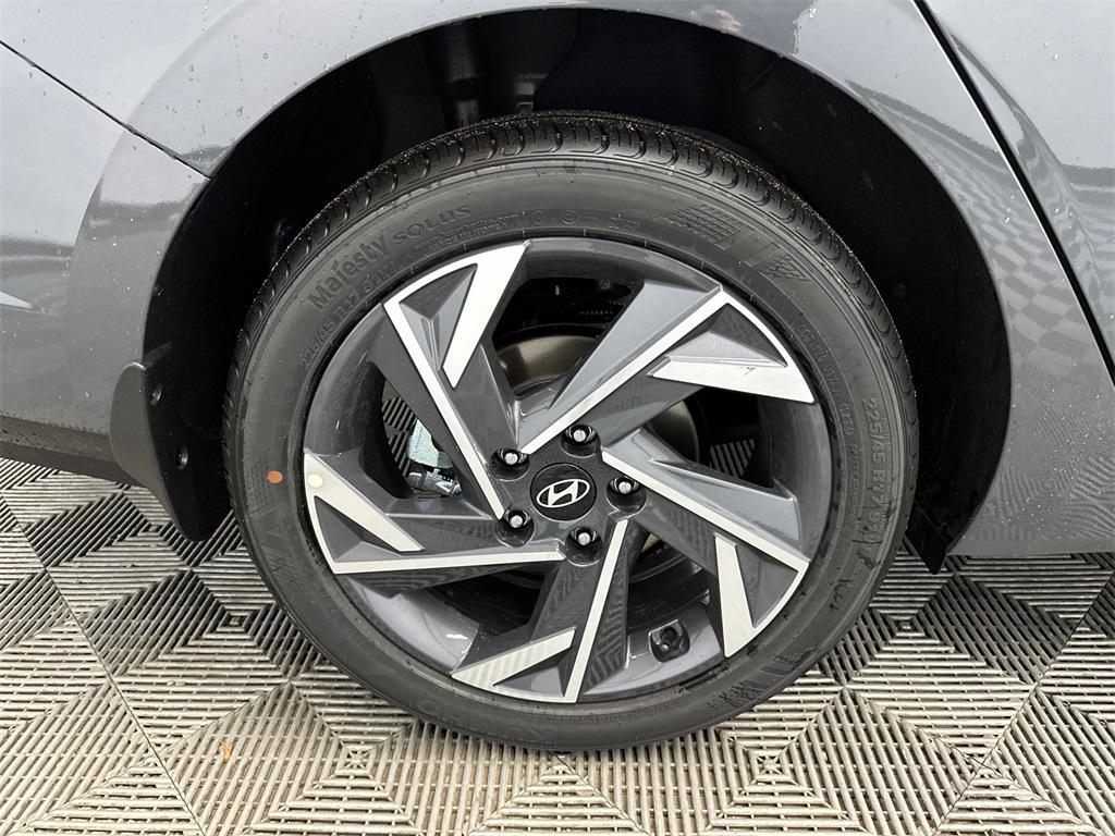 new 2025 Hyundai Elantra car, priced at $25,760