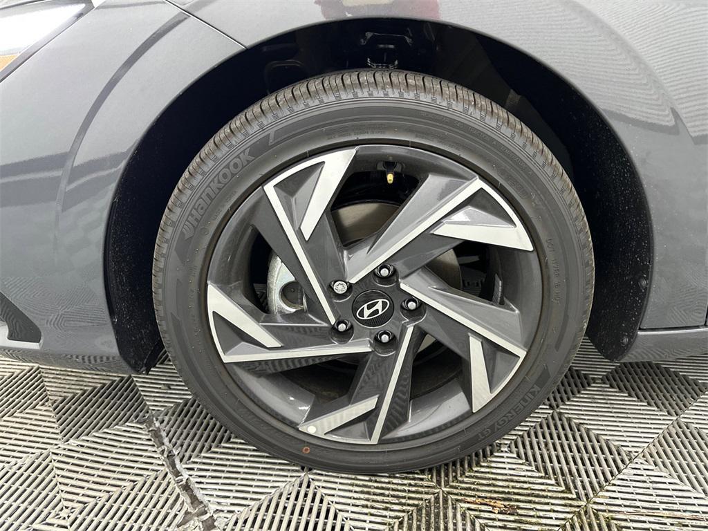 new 2025 Hyundai Elantra car, priced at $27,830