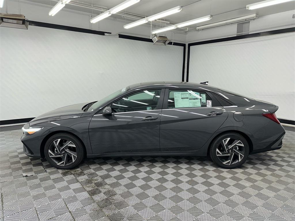 new 2025 Hyundai Elantra car, priced at $26,996
