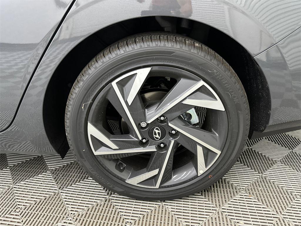 new 2025 Hyundai Elantra car, priced at $27,830