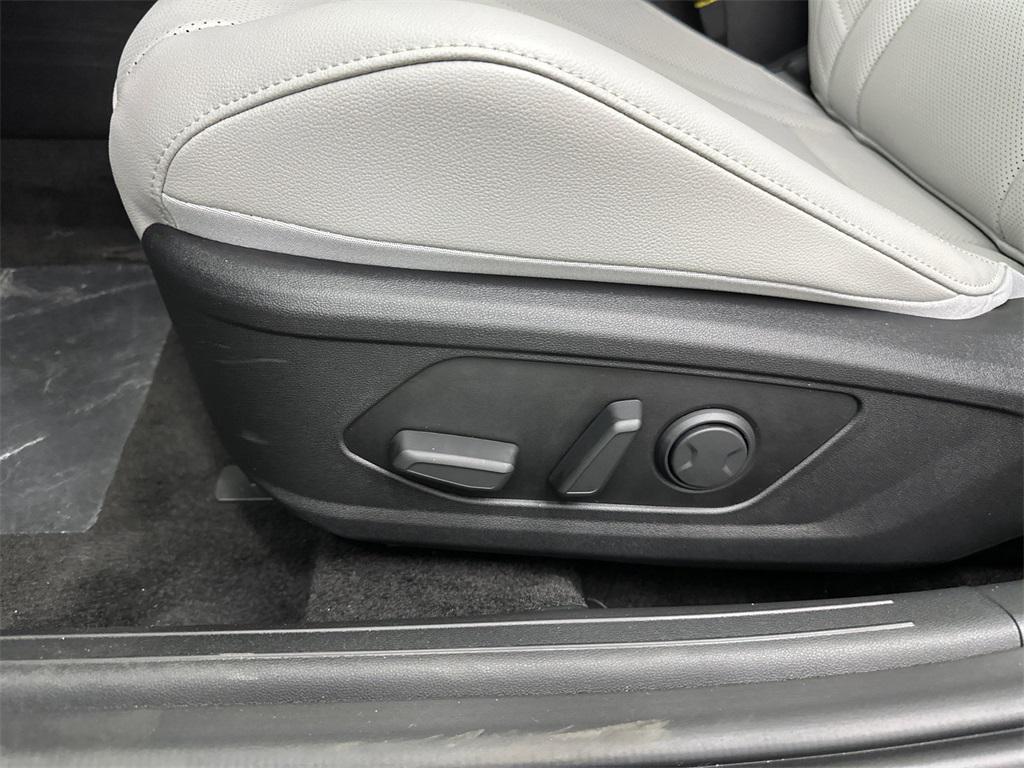 new 2025 Hyundai Elantra car, priced at $27,830