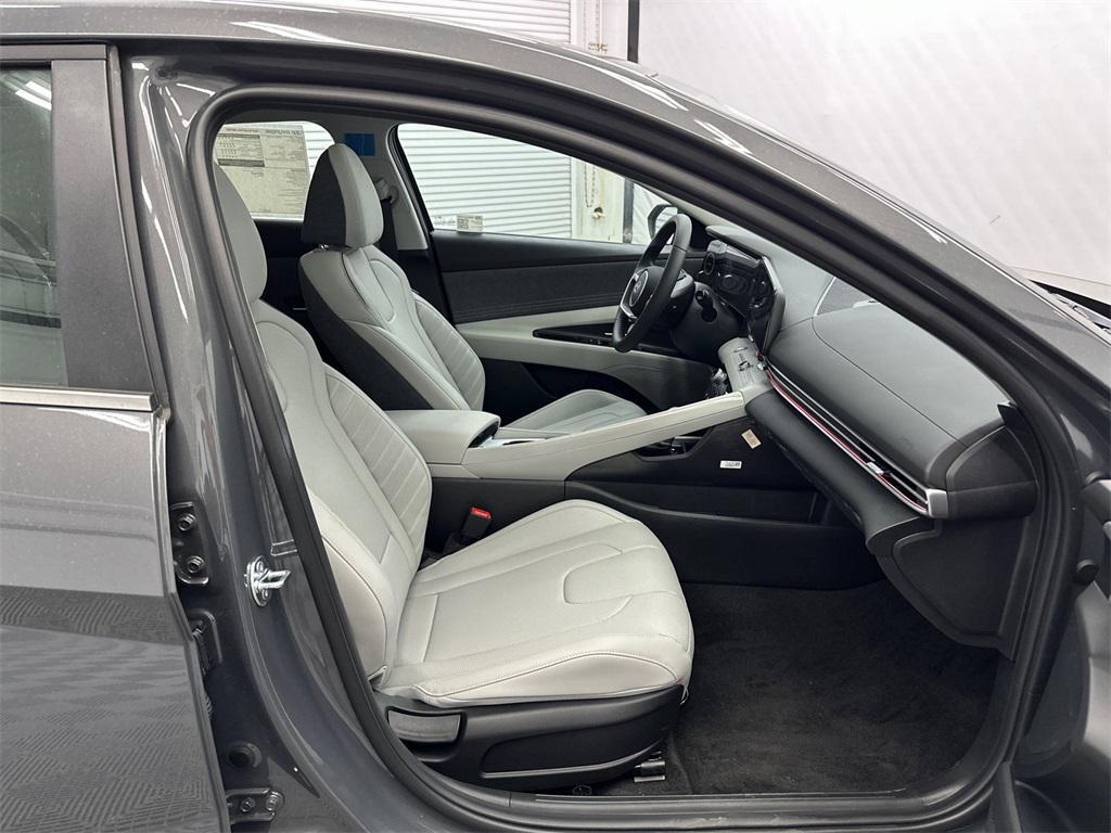 new 2025 Hyundai Elantra car, priced at $27,830
