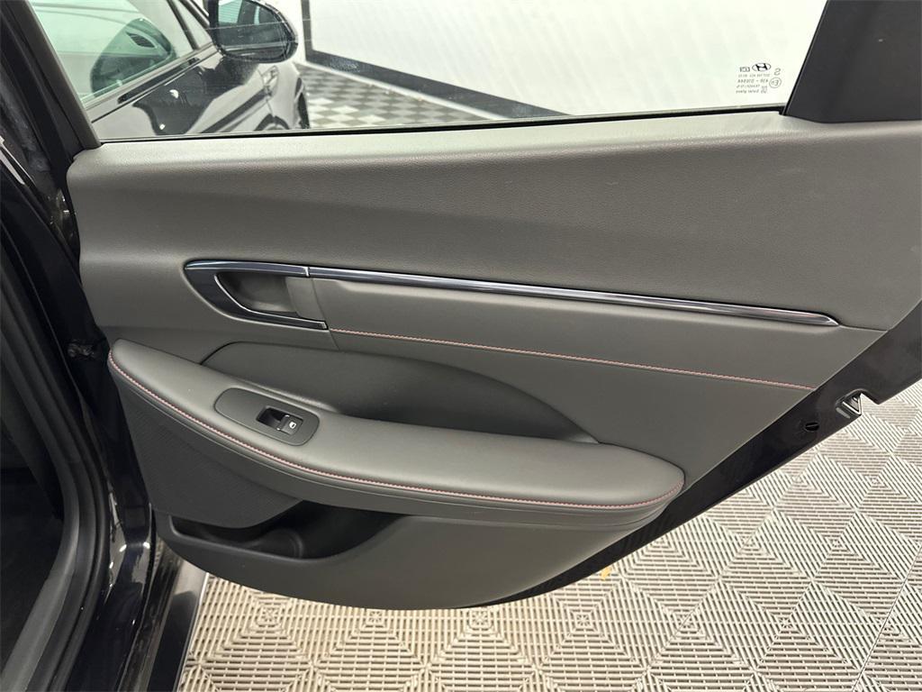 used 2024 Hyundai Sonata car, priced at $25,724