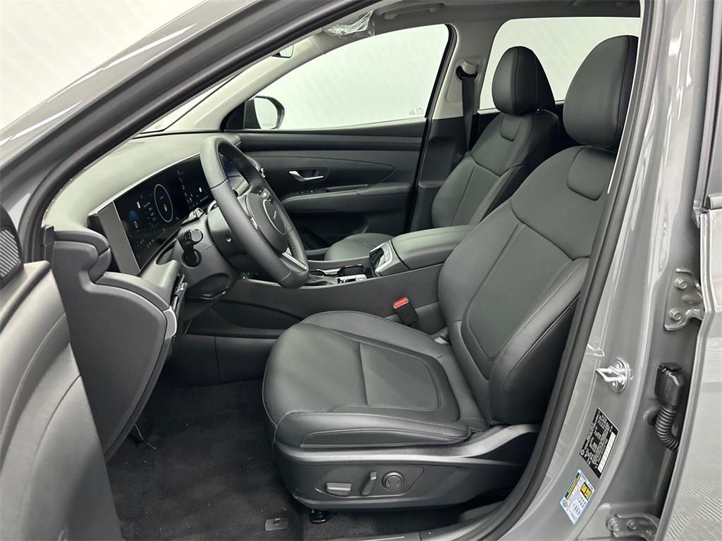 new 2025 Hyundai Tucson car, priced at $32,115