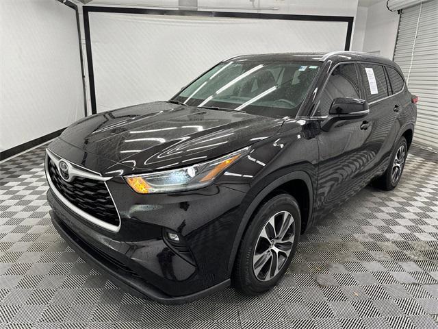 used 2021 Toyota Highlander car, priced at $30,949