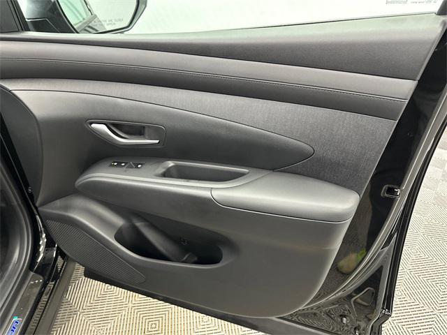 new 2025 Hyundai Tucson car, priced at $32,114