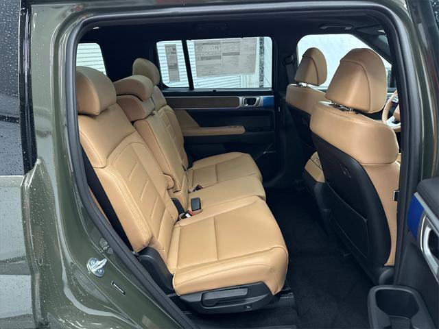 new 2025 Hyundai Santa Fe car, priced at $41,292