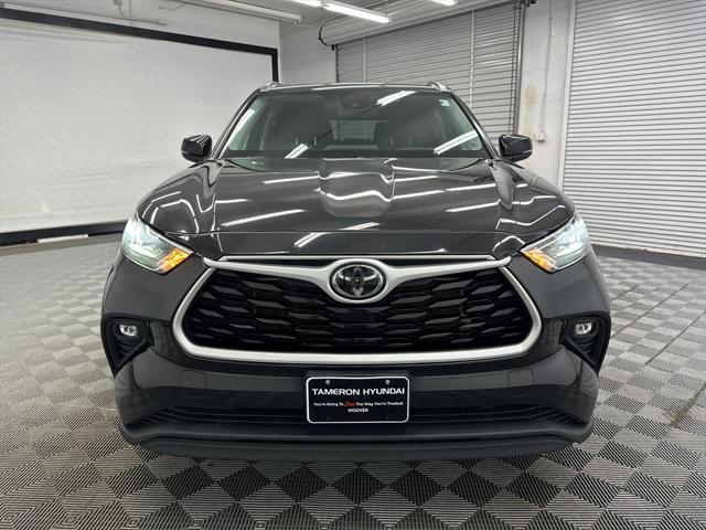 used 2020 Toyota Highlander car, priced at $22,440