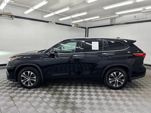 used 2020 Toyota Highlander car, priced at $22,440