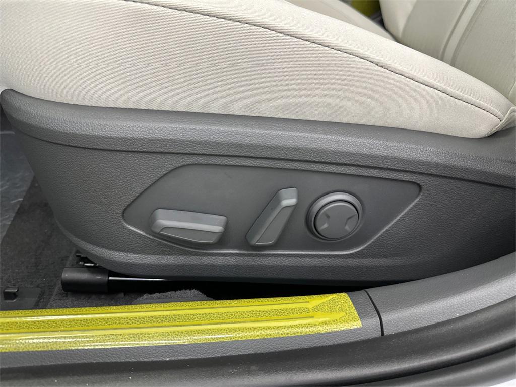 new 2025 Hyundai Sonata Hybrid car, priced at $30,774