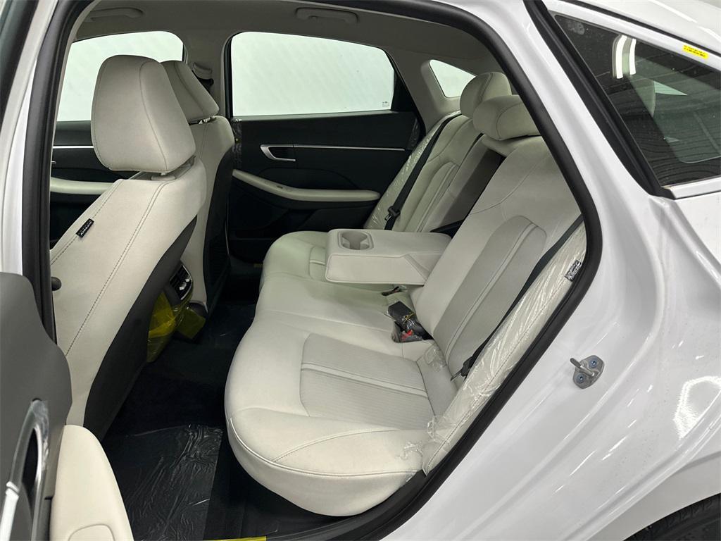 new 2025 Hyundai Sonata Hybrid car, priced at $30,774