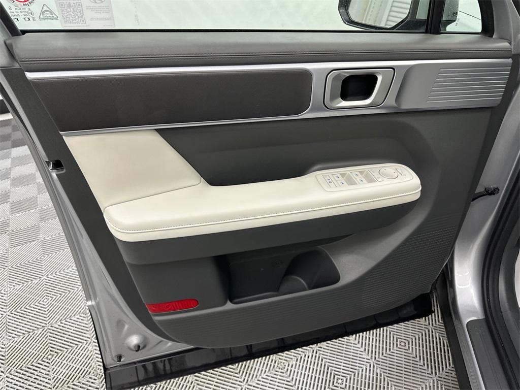 used 2025 Hyundai Santa Fe car, priced at $31,491