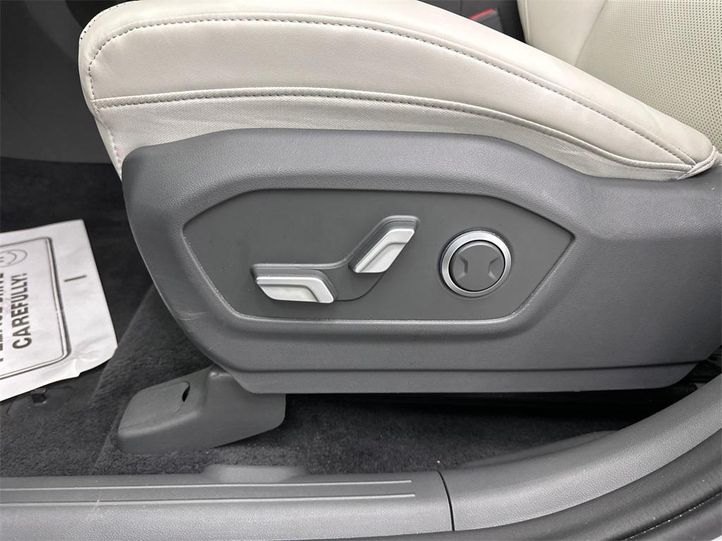 used 2025 Hyundai Santa Fe car, priced at $31,491