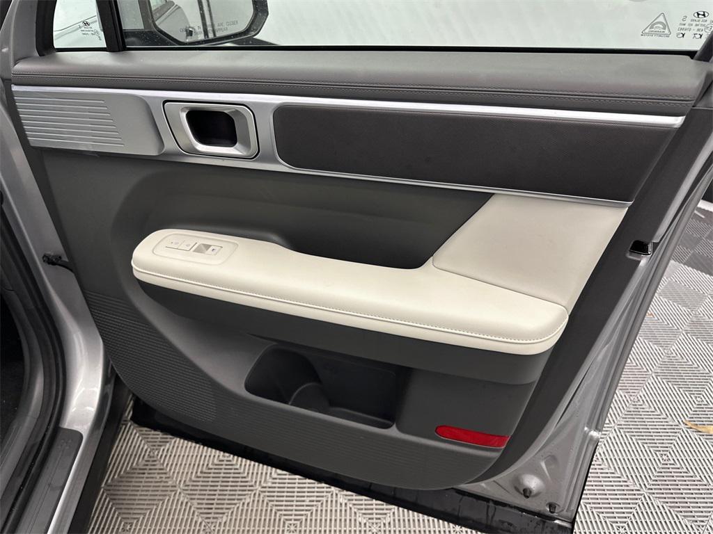 used 2025 Hyundai Santa Fe car, priced at $31,491