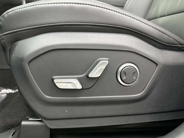 new 2025 Hyundai Santa Fe car, priced at $41,094