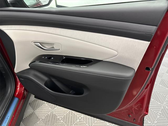 new 2025 Hyundai Tucson car, priced at $39,520