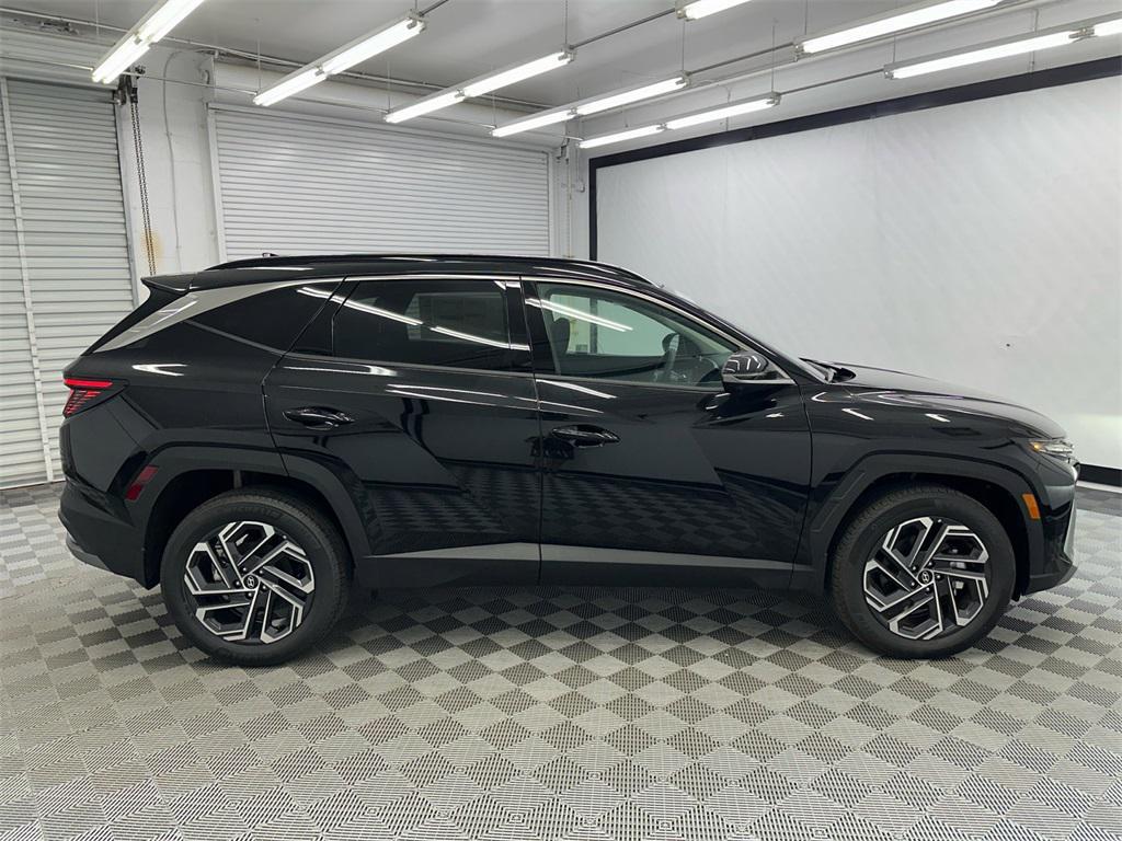 new 2025 Hyundai TUCSON Hybrid car, priced at $38,654