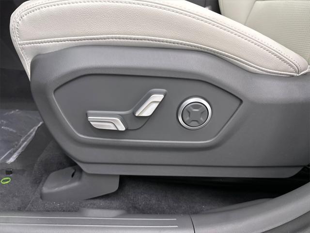 new 2025 Hyundai Santa Fe car, priced at $40,839