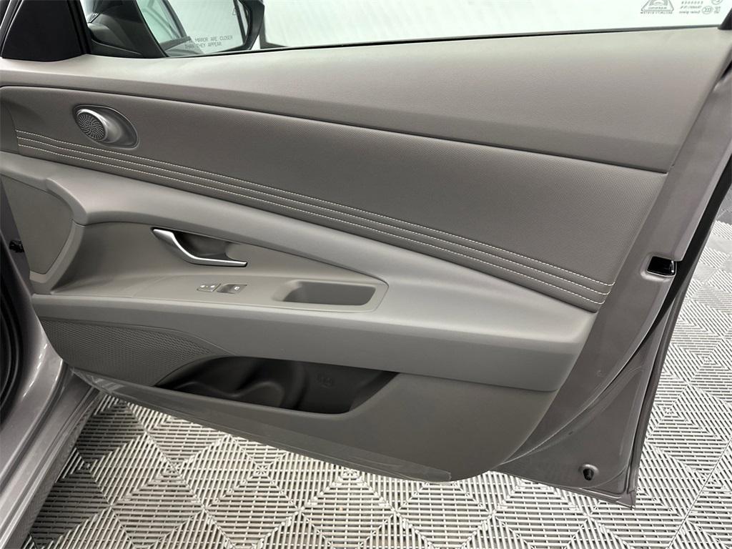 new 2025 Hyundai Elantra car, priced at $23,039