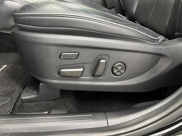 used 2021 Hyundai Santa Fe car, priced at $22,966