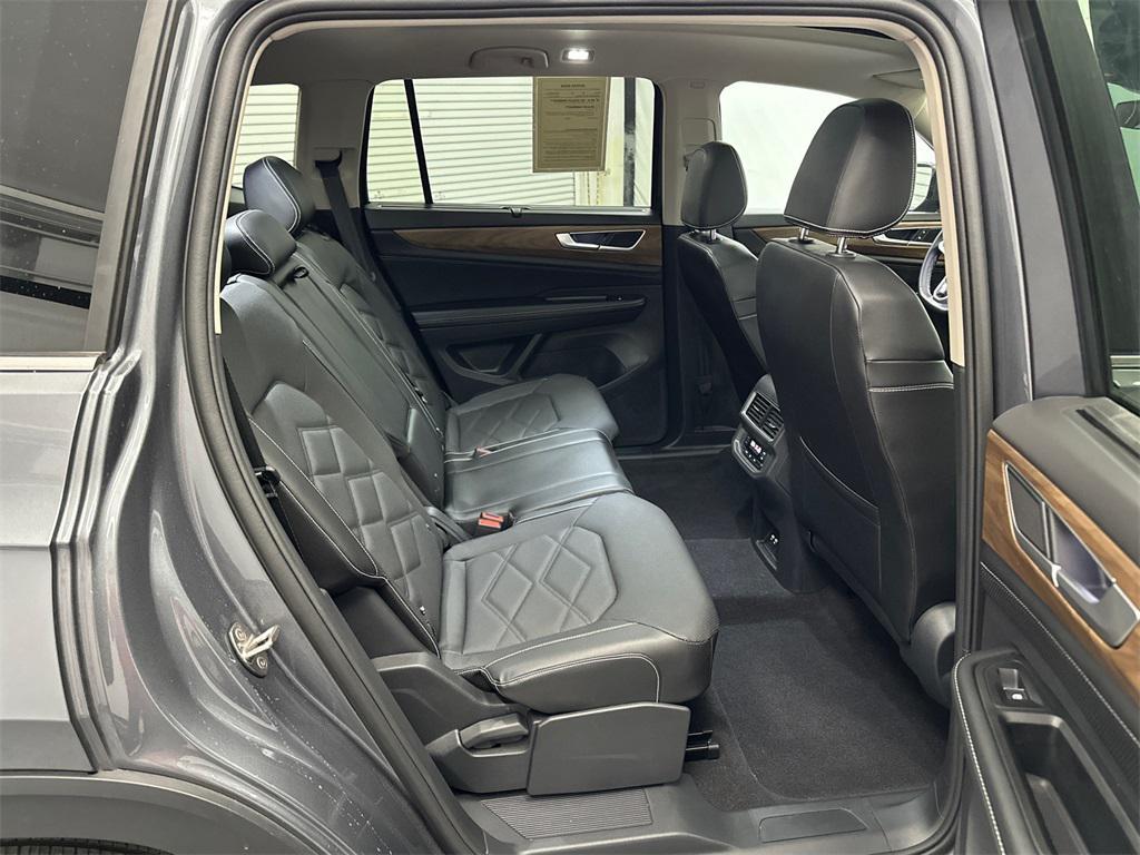 used 2024 Volkswagen Atlas car, priced at $34,491