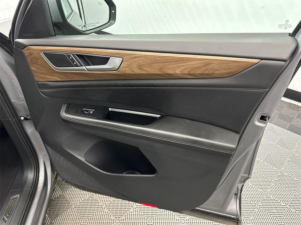 used 2024 Volkswagen Atlas car, priced at $24,210