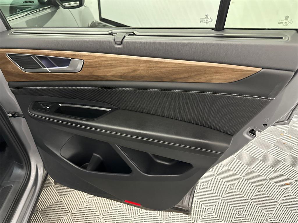 used 2024 Volkswagen Atlas car, priced at $24,210