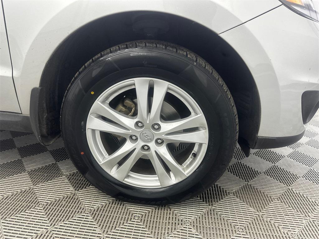 used 2012 Hyundai Santa Fe car, priced at $6,991