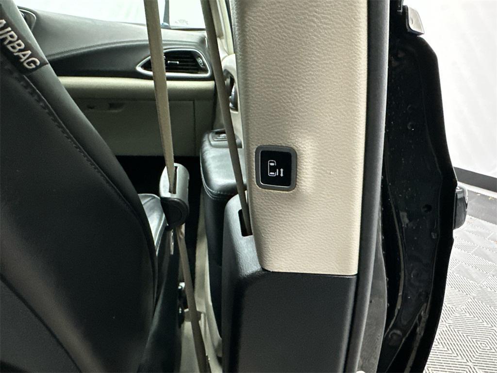 used 2017 Chrysler Pacifica car, priced at $14,824