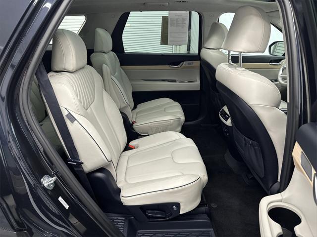 used 2024 Hyundai Palisade car, priced at $36,994