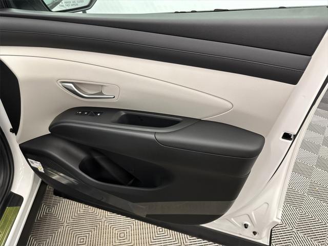 new 2025 Hyundai Tucson car, priced at $28,620