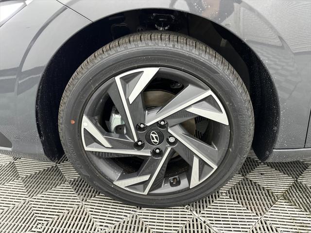new 2025 Hyundai Elantra car, priced at $26,304