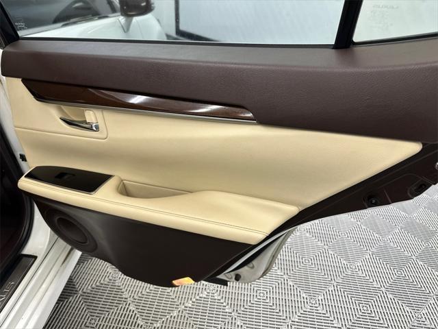 used 2016 Lexus ES 350 car, priced at $20,565