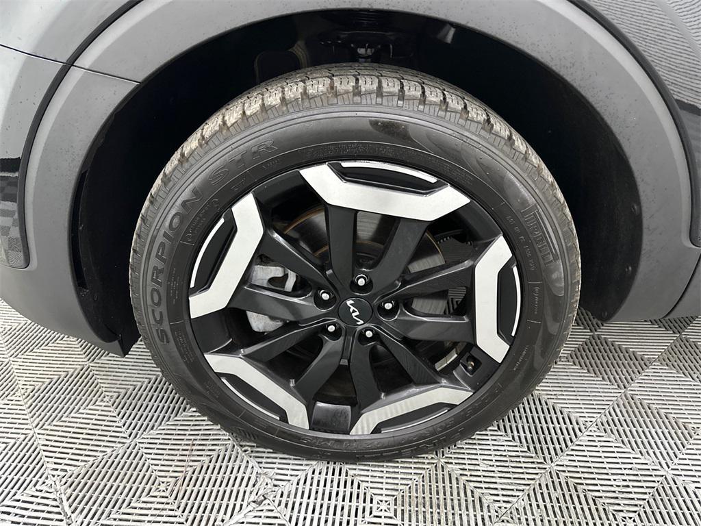 used 2023 Kia Telluride car, priced at $27,942