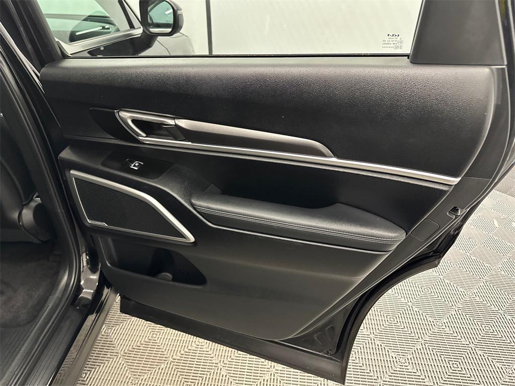 used 2023 Kia Telluride car, priced at $27,942