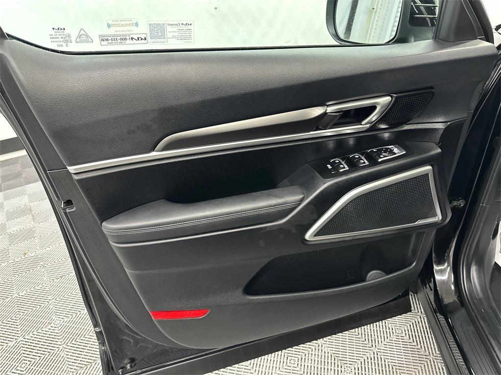 used 2023 Kia Telluride car, priced at $27,942