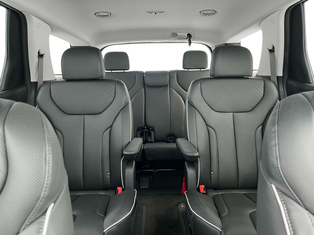 new 2025 Hyundai Palisade car, priced at $44,228