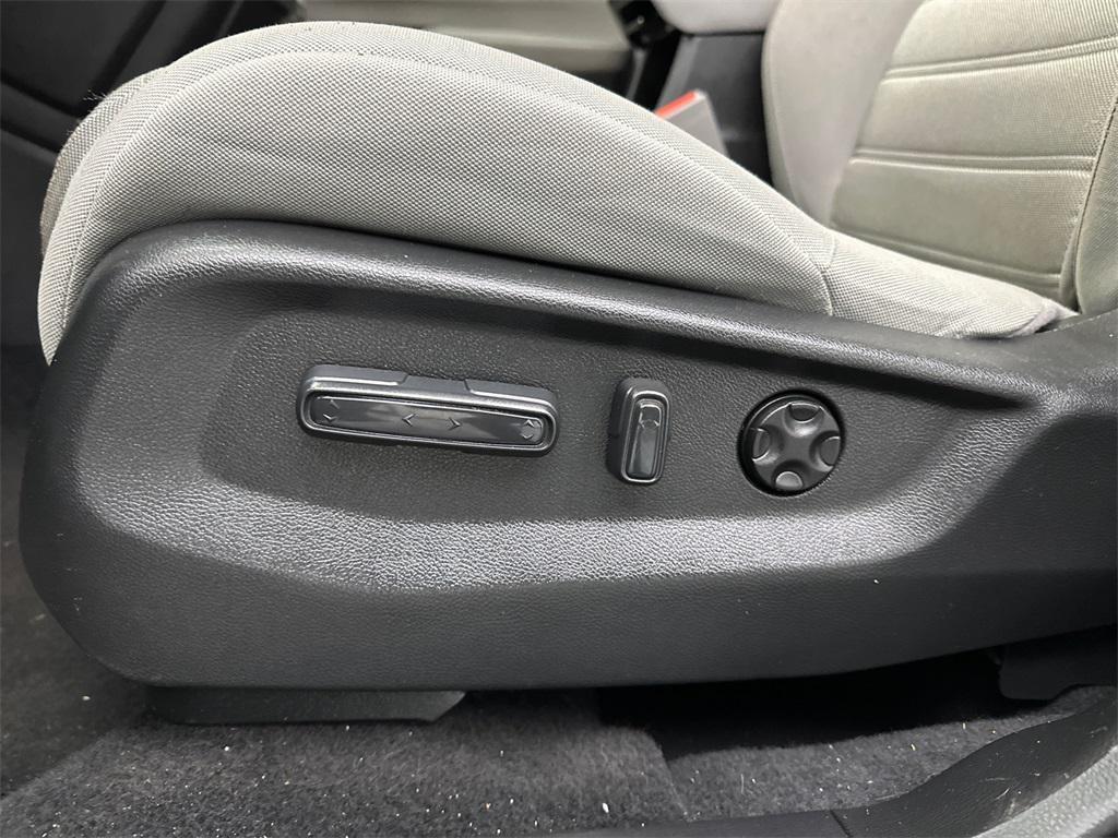 used 2020 Honda CR-V car, priced at $22,900