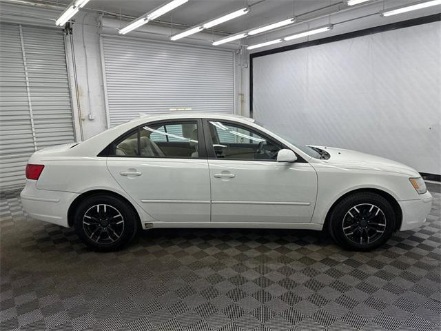 used 2009 Hyundai Sonata car, priced at $5,491