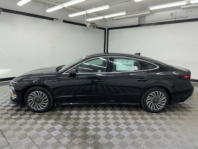 new 2025 Hyundai Sonata Hybrid car, priced at $30,793