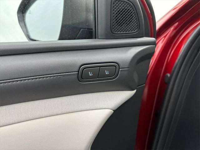new 2025 Hyundai Tucson car, priced at $39,870