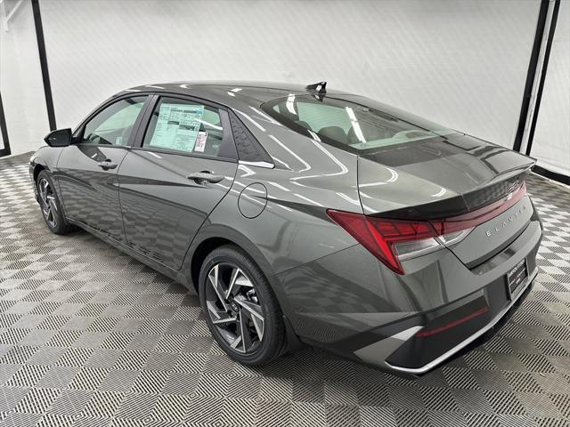 new 2025 Hyundai Elantra car, priced at $25,569